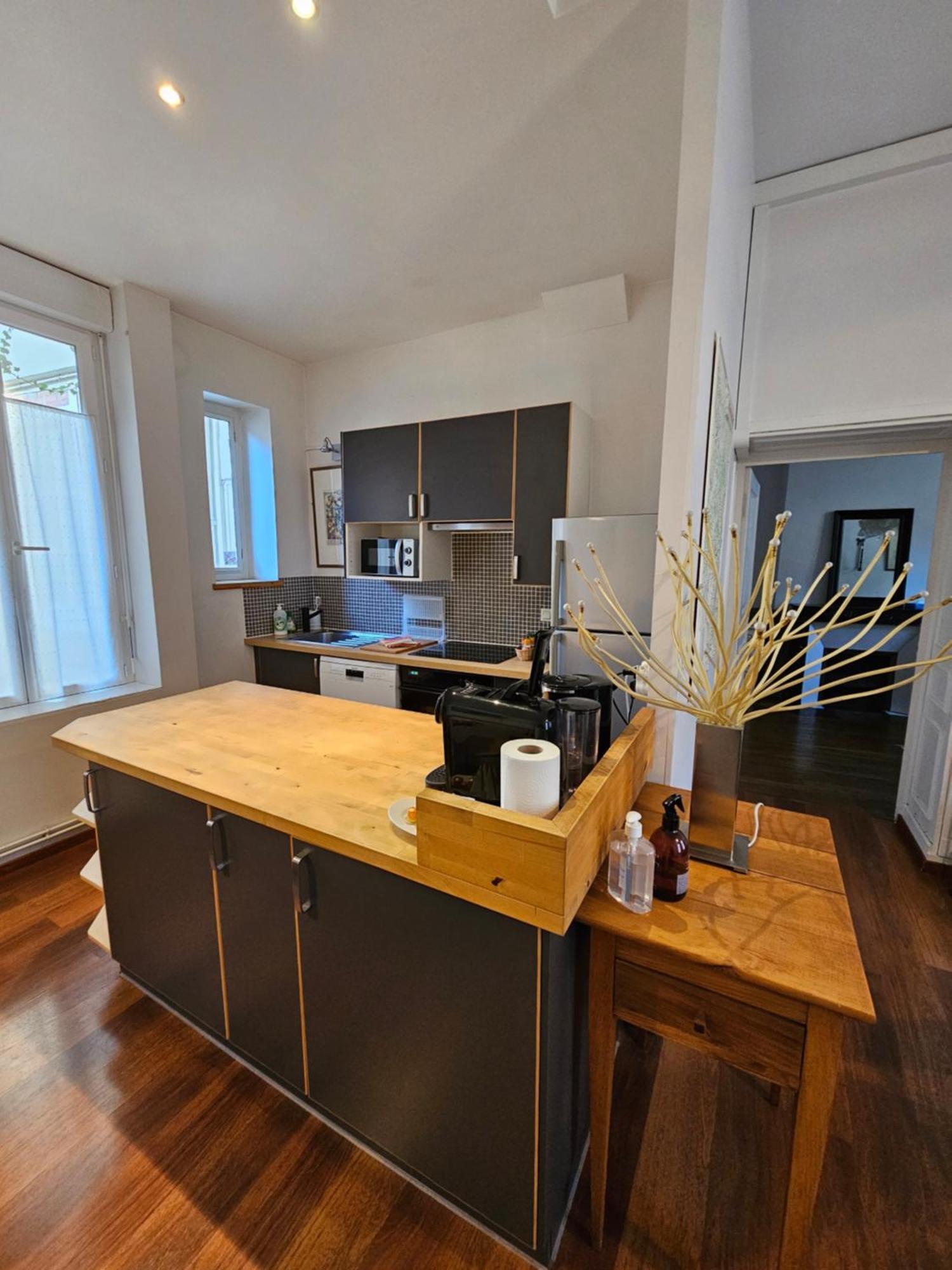 Le Pasteur Apartment Dijon Bagian luar foto